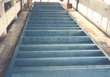 䓷 